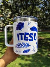 Cargar imagen en el visor de la galería, Termo taza &quot;blue leaves&quot; ITESO
